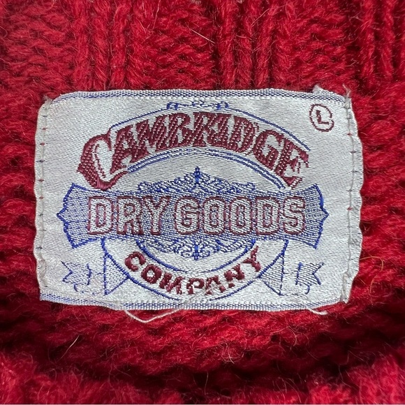 CAMBRIDGE DRY GOODS Heavy Knit Crewneck Sweater Vest | Deer - Picture 2 of 6